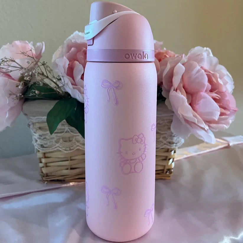 Sanrio Squad 32oz FreeSip Water Bottle