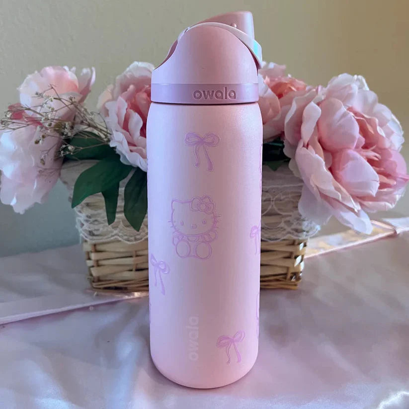 Sanrio Squad 32oz FreeSip Water Bottle